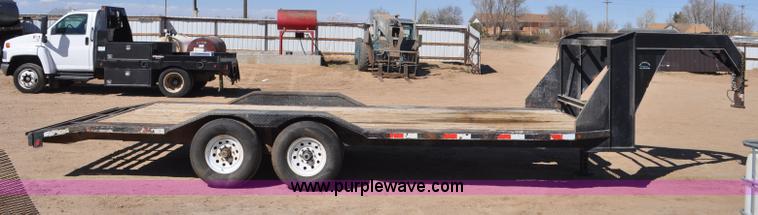 image for item F2385 2002 May GN equipment trailer