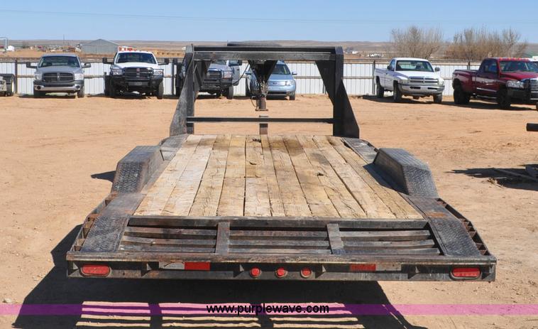 image for item F2385 2002 May GN equipment trailer