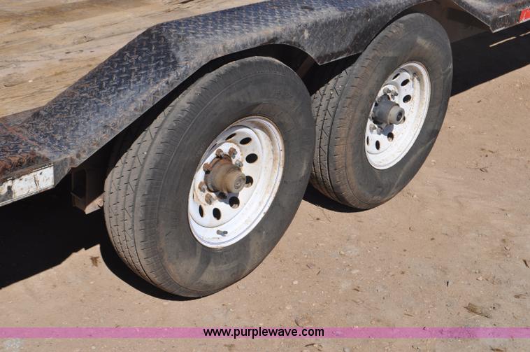 image for item F2385 2002 May GN equipment trailer