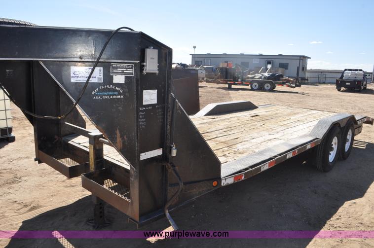 image for item F2385 2002 May GN equipment trailer