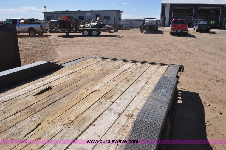 image for item F2385 2002 May GN equipment trailer