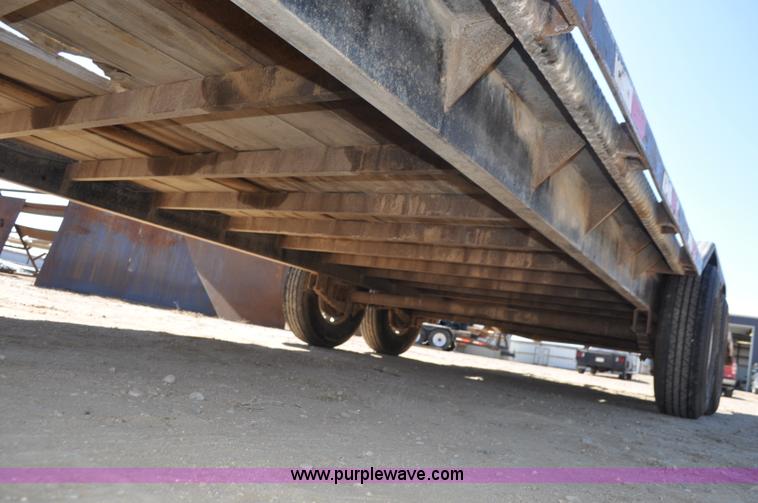 image for item F2385 2002 May GN equipment trailer