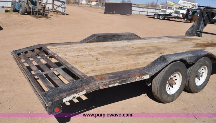 image for item F2385 2002 May GN equipment trailer