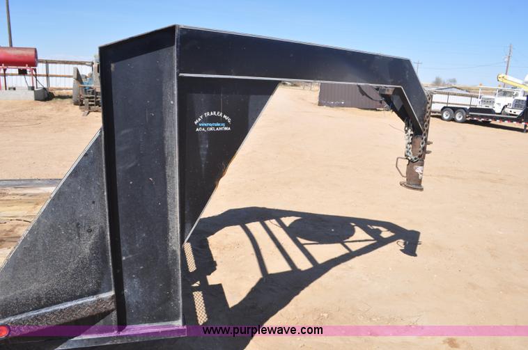 image for item F2385 2002 May GN equipment trailer