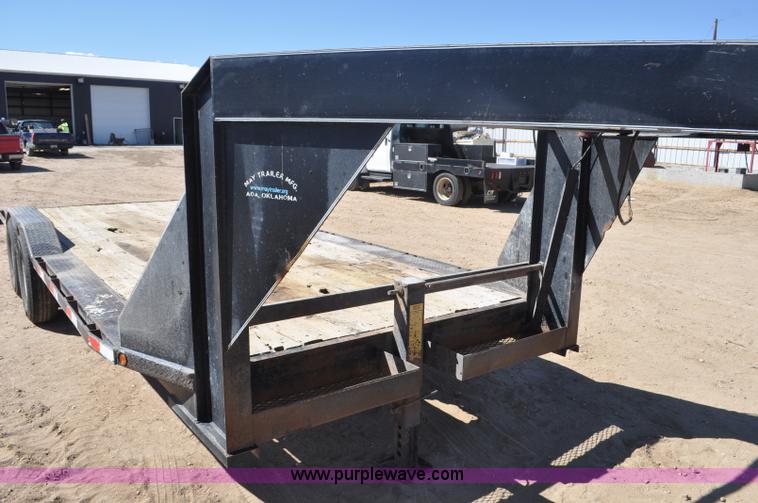 image for item F2385 2002 May GN equipment trailer