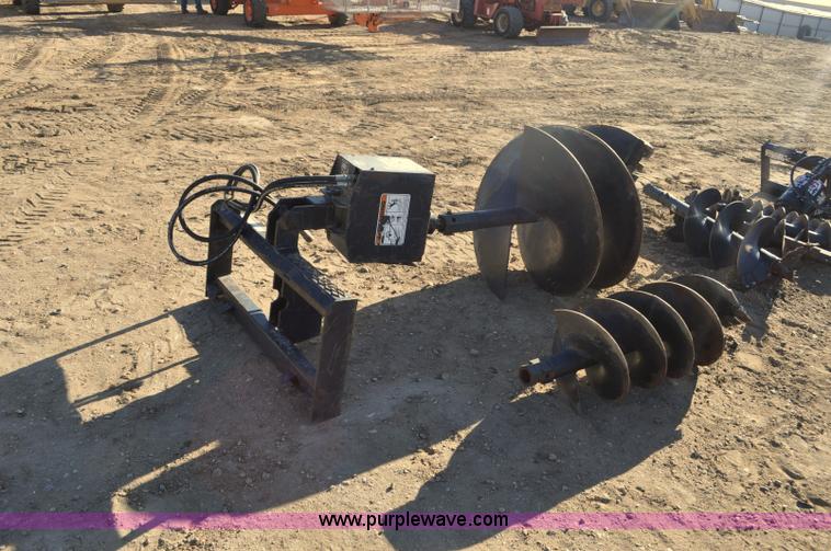 image for item F2394 Lowe 650CLH skid skid steer auger
