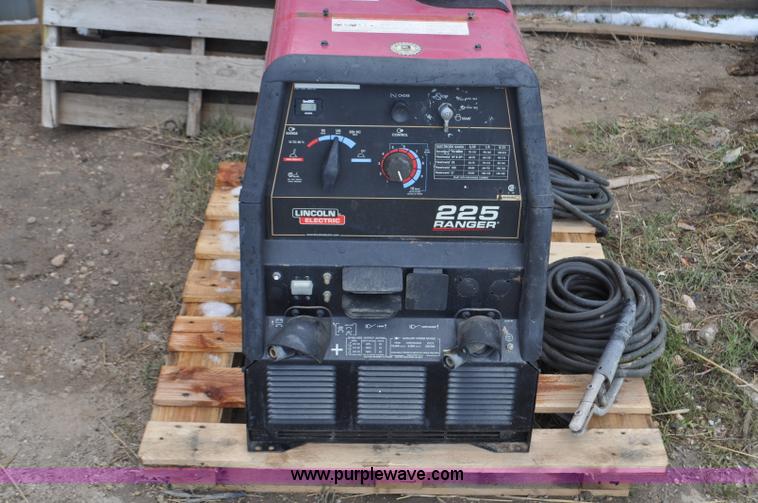 image for item F2398 Lincoln Ranger 225 welder/generator