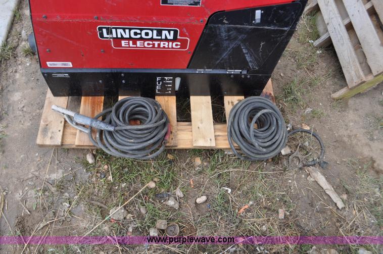 image for item F2398 Lincoln Ranger 225 welder/generator