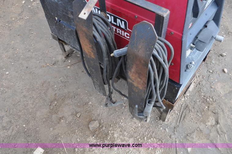 image for item F2400 Lincoln Ranger 225 welder/generator
