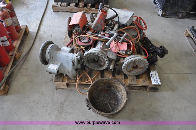 image for item F2442 (5) Rigid 300 power drive head with foot controls