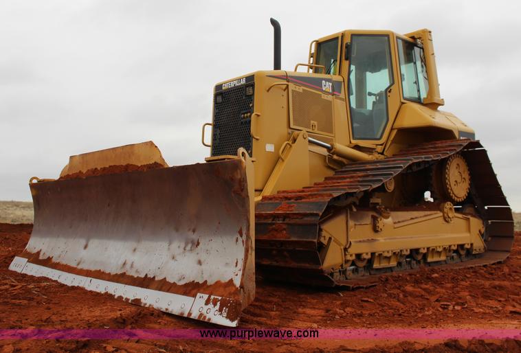 image for item F7563 2005 Caterpillar D6N LGP dozer