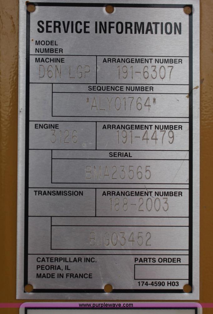 image for item F7563 2005 Caterpillar D6N LGP dozer