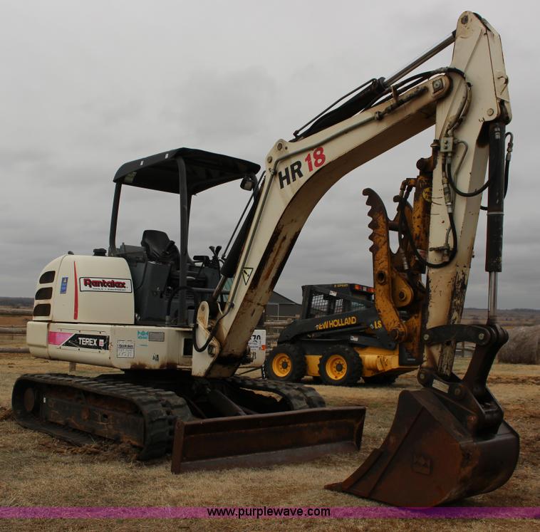 image for item F7568 2005 Terex HR18 compact excavator