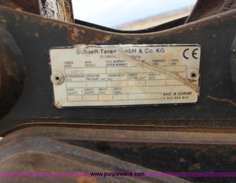 image for item F7568 2005 Terex HR18 compact excavator