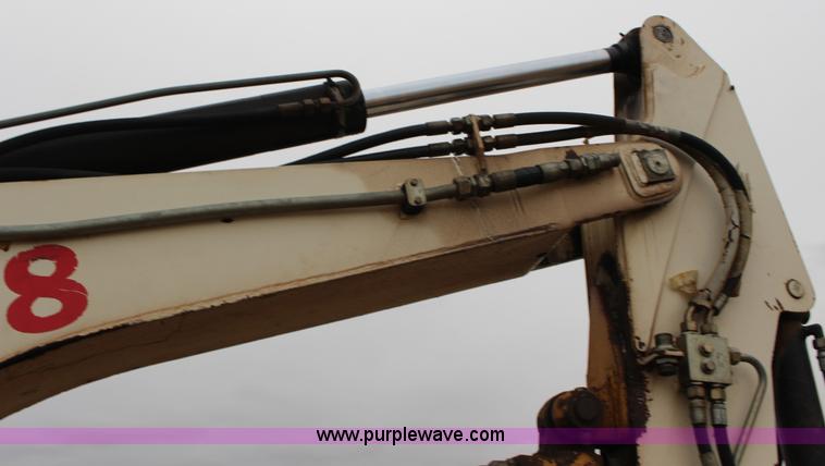 image for item F7568 2005 Terex HR18 compact excavator