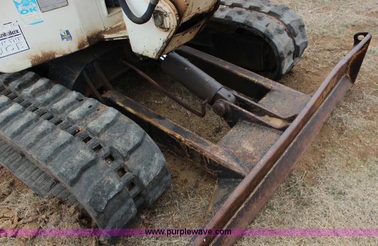 image for item F7568 2005 Terex HR18 compact excavator