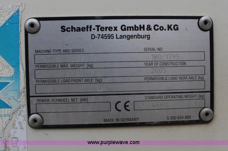 image for item F7568 2005 Terex HR18 compact excavator