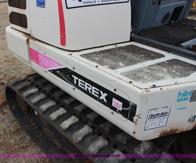 image for item F7568 2005 Terex HR18 compact excavator