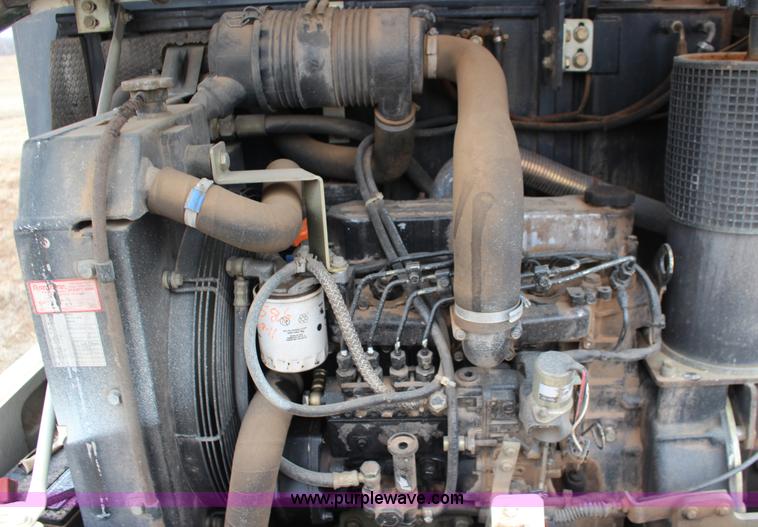 image for item F7568 2005 Terex HR18 compact excavator