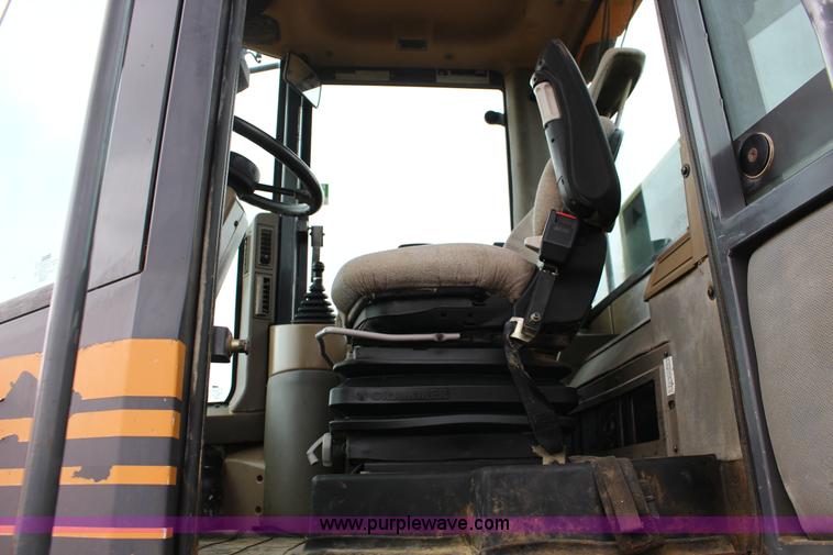 image for item F7569 2001 Case 721C wheel loader