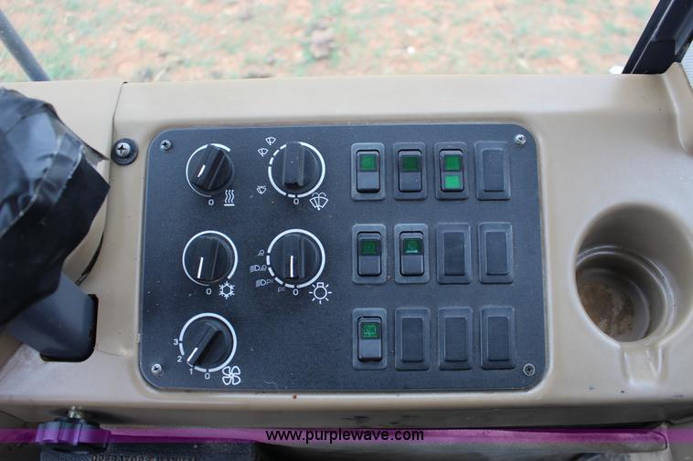 image for item F7569 2001 Case 721C wheel loader