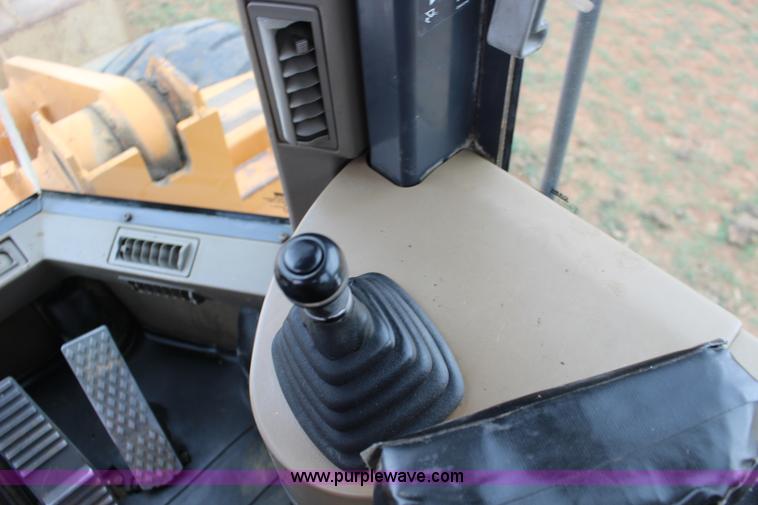 image for item F7569 2001 Case 721C wheel loader