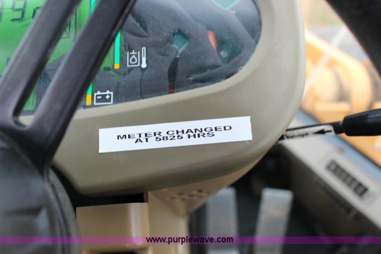 image for item F7569 2001 Case 721C wheel loader