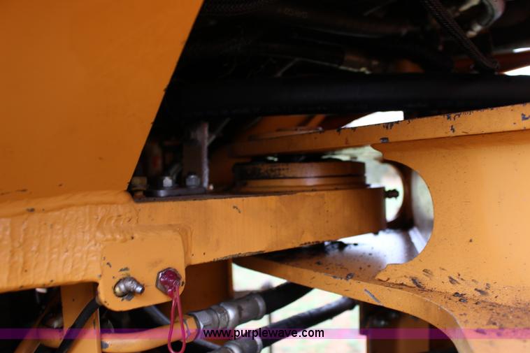 image for item F7569 2001 Case 721C wheel loader