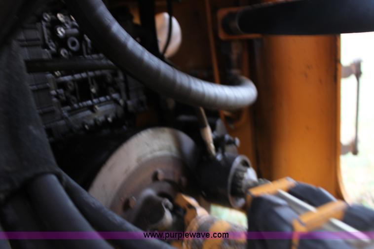 image for item F7569 2001 Case 721C wheel loader