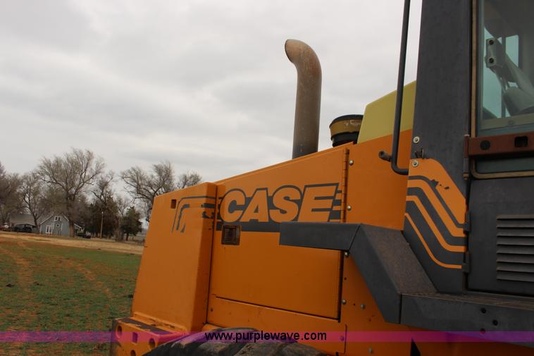 image for item F7569 2001 Case 721C wheel loader