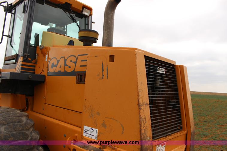 image for item F7569 2001 Case 721C wheel loader