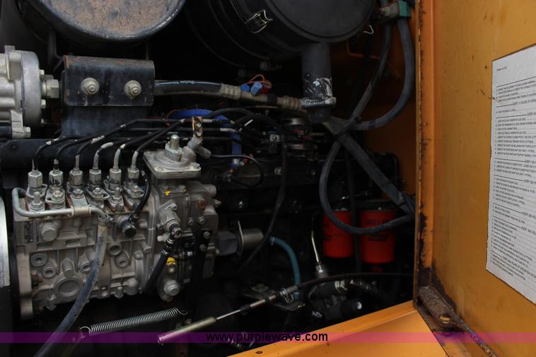 image for item F7569 2001 Case 721C wheel loader