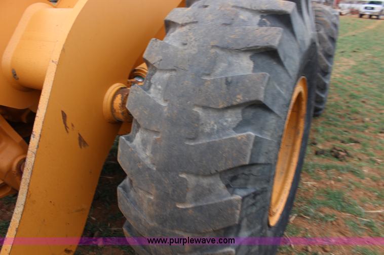 image for item F7569 2001 Case 721C wheel loader