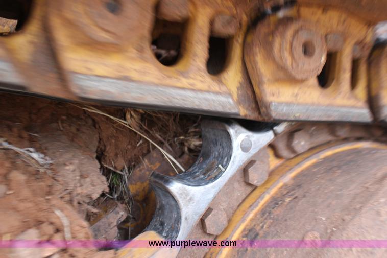 image for item F7625 2006 John Deere 850J dozer