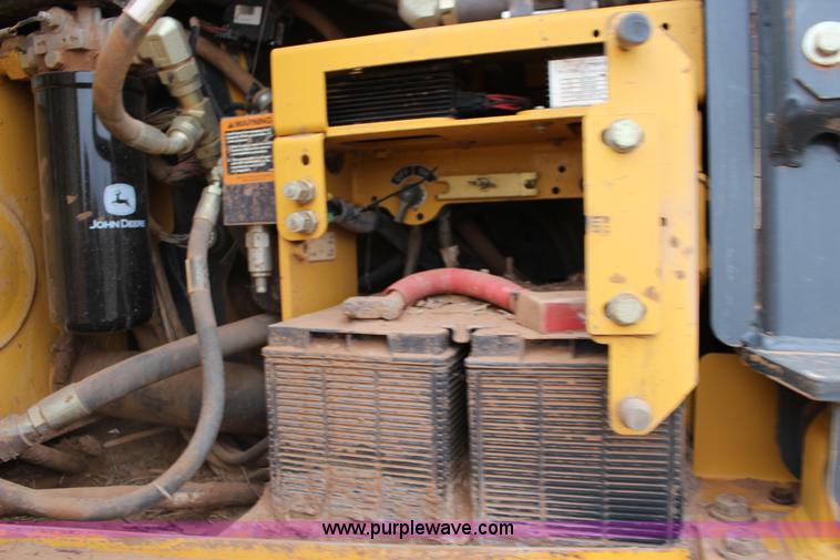 image for item F7625 2006 John Deere 850J dozer