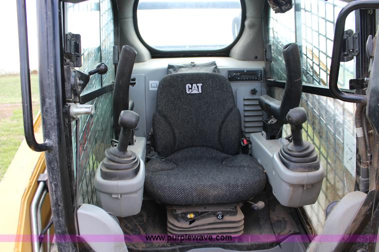 image for item F7642 2012 Caterpillar 289C tracked skid steer