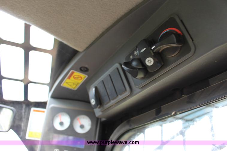 image for item F7642 2012 Caterpillar 289C tracked skid steer