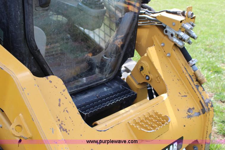 image for item F7642 2012 Caterpillar 289C tracked skid steer