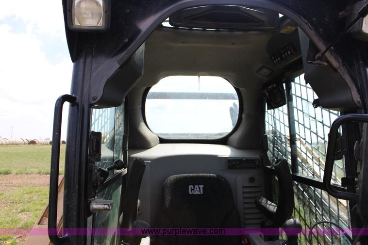 image for item F7644 2012 Caterpillar 289C tracked skid steer