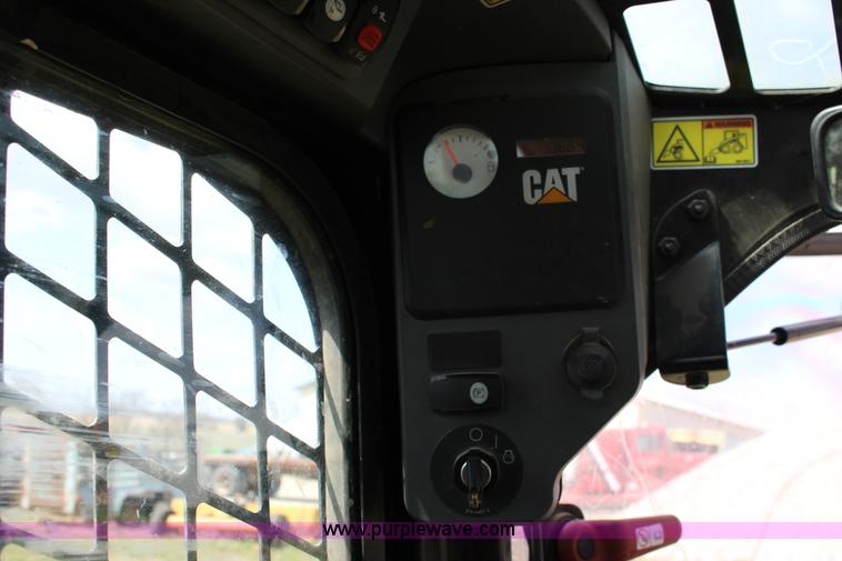 image for item F7644 2012 Caterpillar 289C tracked skid steer