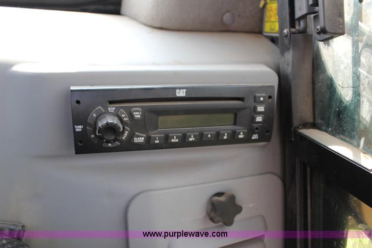 image for item F7644 2012 Caterpillar 289C tracked skid steer