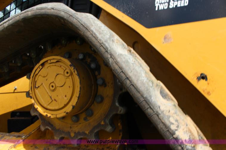 image for item F7644 2012 Caterpillar 289C tracked skid steer
