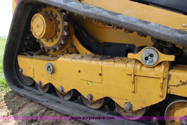 image for item F7644 2012 Caterpillar 289C tracked skid steer