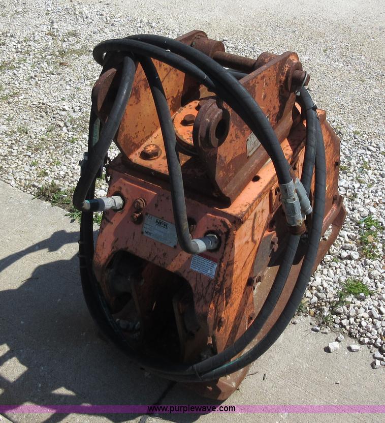 image for item F8440 NPK C4C hydraulic tamper