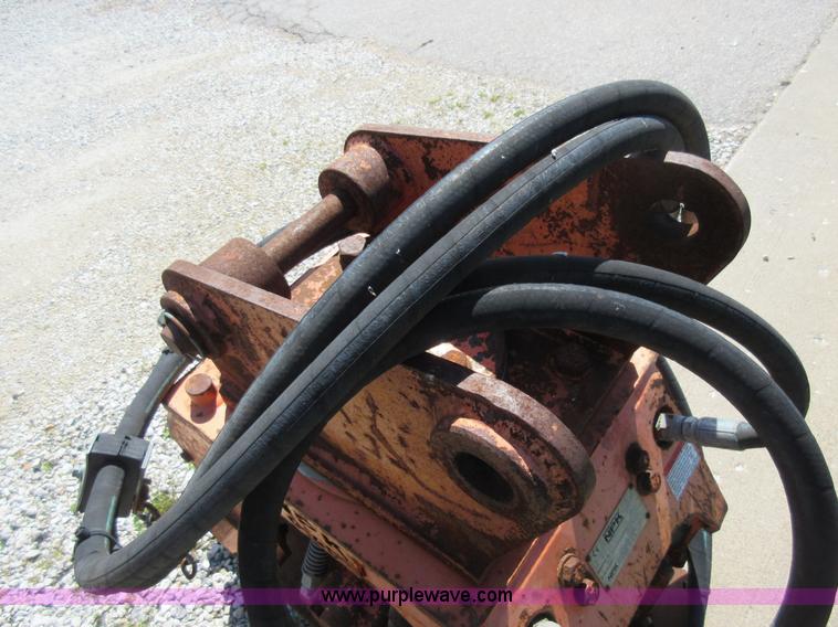 image for item F8440 NPK C4C hydraulic tamper