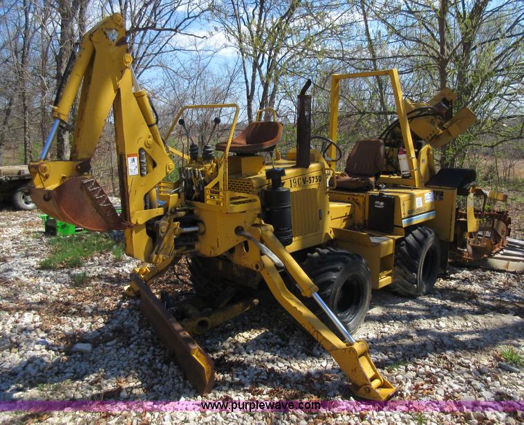 image for item F8443 1997 Vermeer V5750 trencher