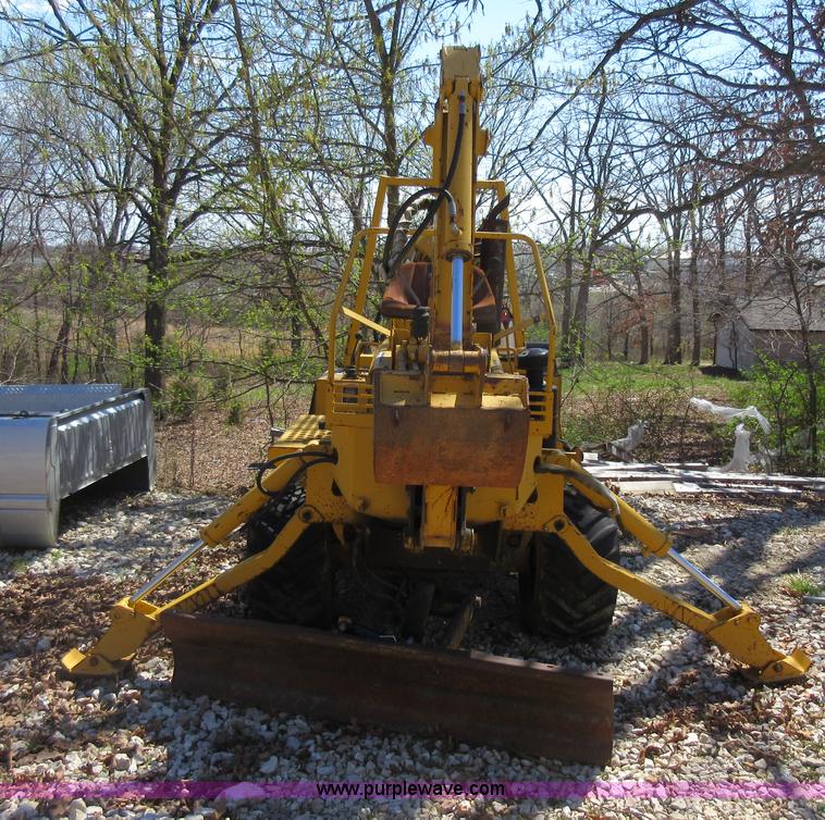 image for item F8443 1997 Vermeer V5750 trencher