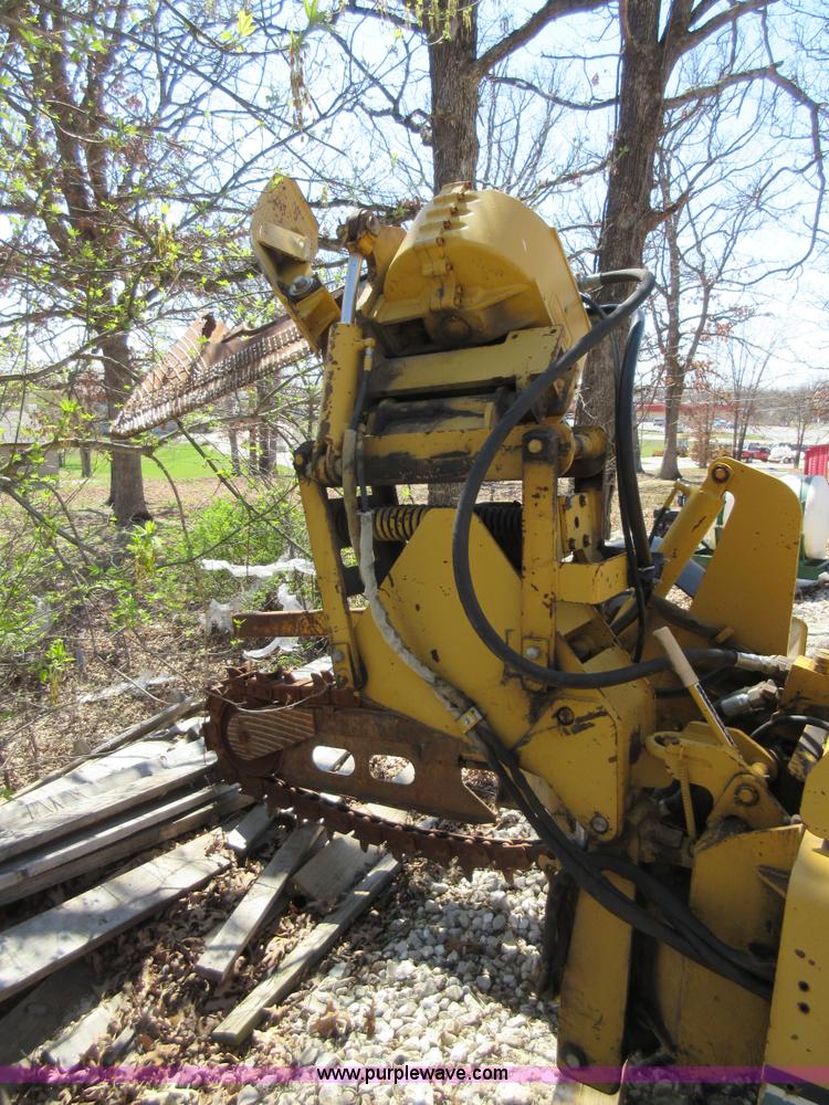 image for item F8443 1997 Vermeer V5750 trencher