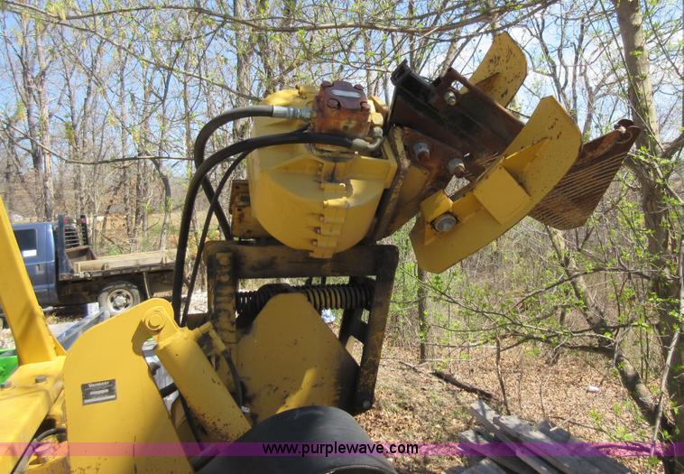 image for item F8443 1997 Vermeer V5750 trencher