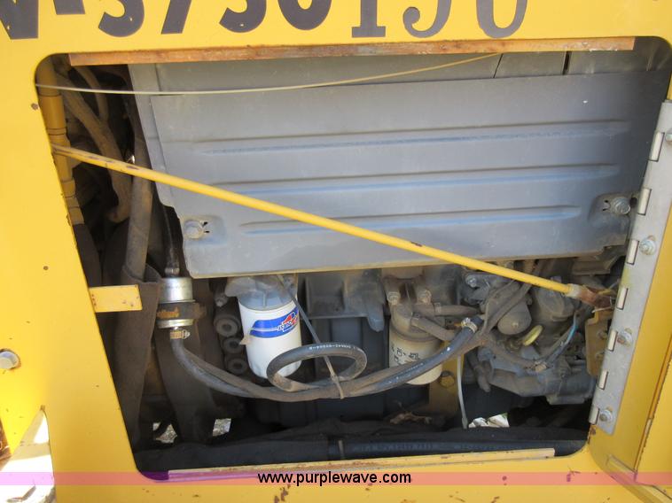 image for item F8443 1997 Vermeer V5750 trencher